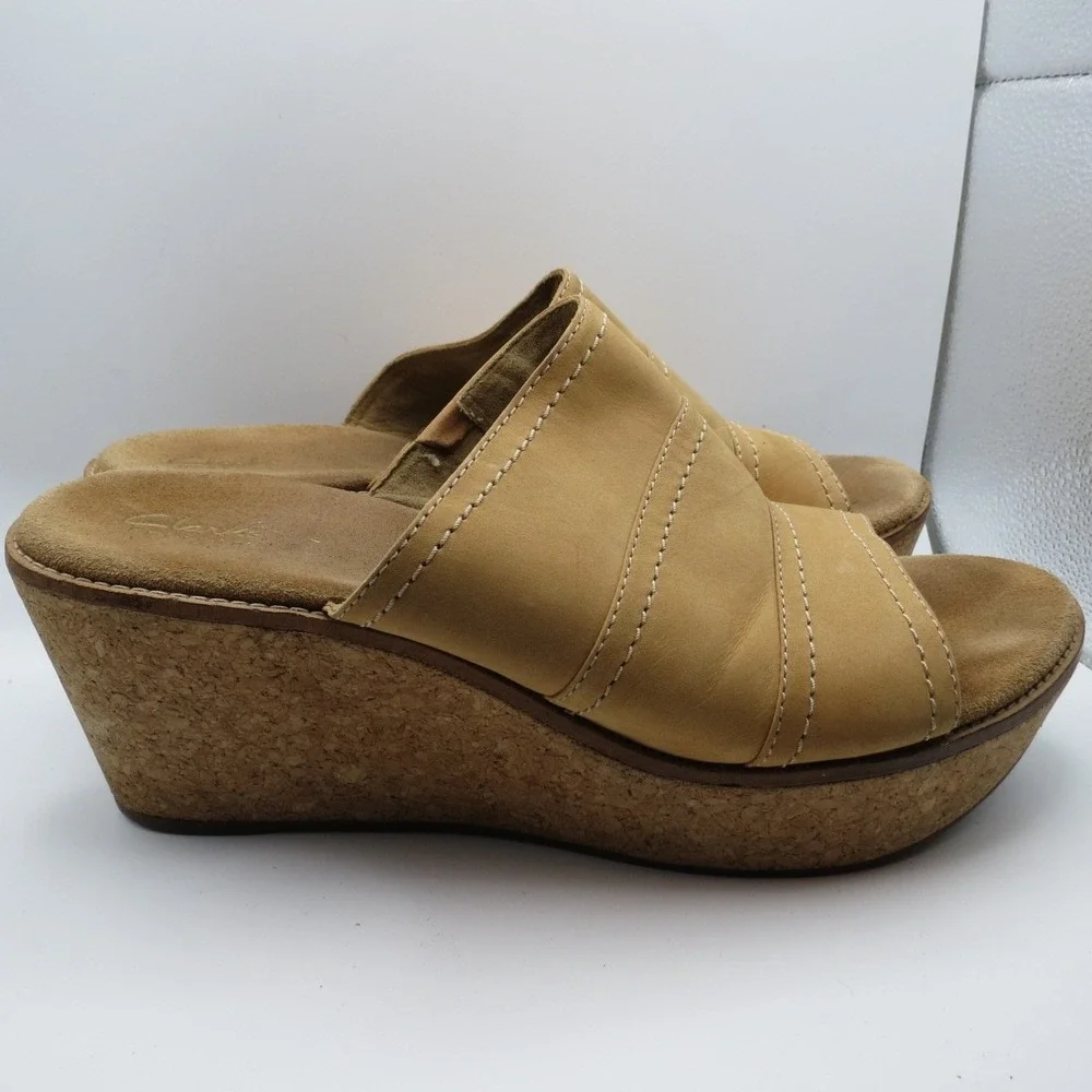 Clarks Womens Aisley Lily Tan Nubuck Platform Wedge Heel Summery Classic Sz 12